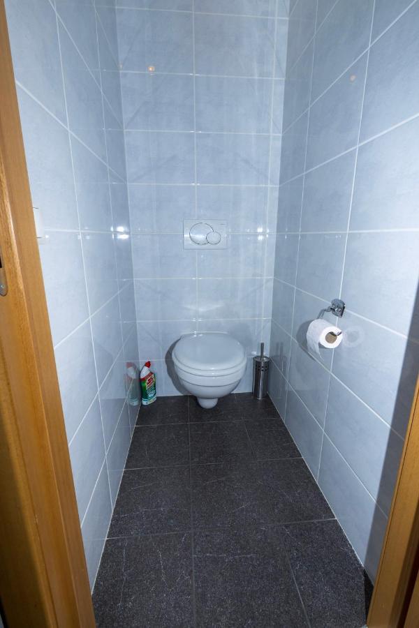 Huize Oesjoe Apartment เบรเดเน ภายนอก รูปภาพ